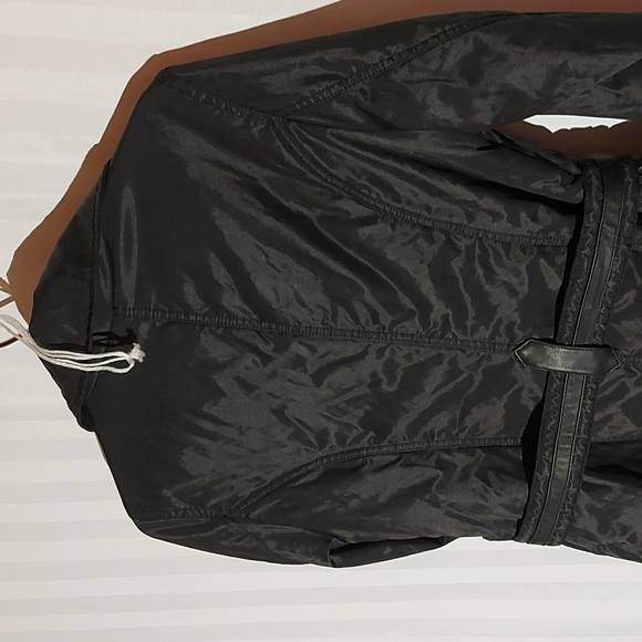 16. DANIER WOMANS WINTER JACKET! - Picture 7 of 11